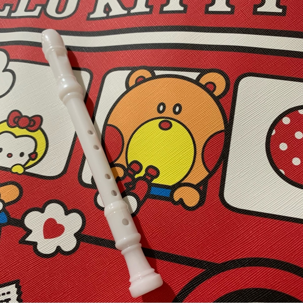 💙 White Flute Shaped Whistle Pen - As Is